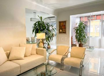 Apartamento · 168m² · 3 Quartos · 1 Vaga · 3 quartos (1 suíte) totalmente reformado . Quadra da praia . Posto 5 - Copacaban