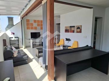 Apartamento · 55m² · 1 Quarto · Totalmente reformado conjugado, próximo a praia