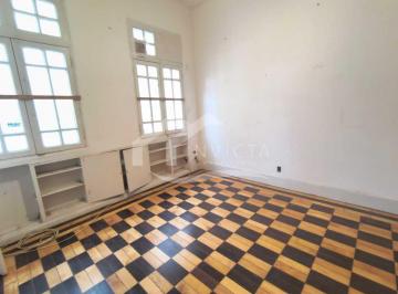Comercial · 189m² · 4 Quartos · Apartamento de frente, com ótima iluminação e fácil acesso a serviços, lazer e