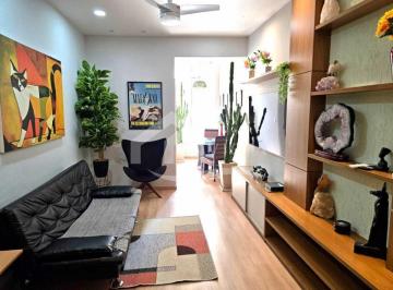 Apartamento · 70m² · 2 Quartos · MARAVILHOSO 2 QUARTOS REFORMADO EM COCAPABANA
