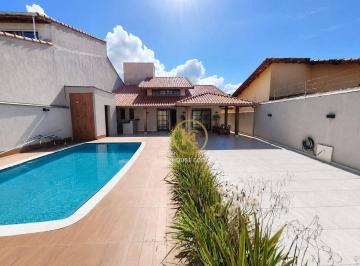 9b7e0e38a3dc4ae3cf25b275c97ff257134d8db9 · Casa com mezanino à venda com piscina, área gourmet moderna, 4 quartos, sendo 1 suíte no bairro Cida