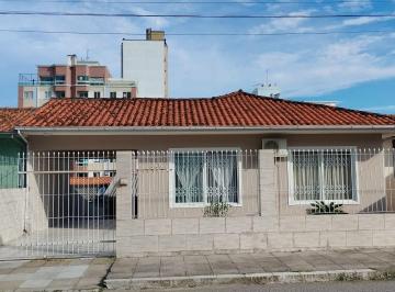 Casa · 104m² · 4 Quartos · 2 Vagas · Casa em Ipiranga, São José/SC de 104m² 4 quartos à venda por R$ 960.000,00