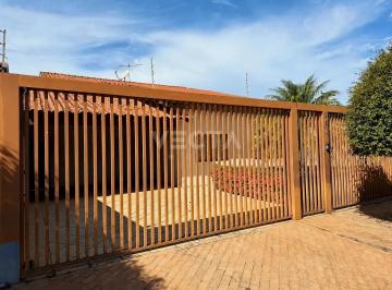 Casa · 241m² · 3 Quartos · 4 Vagas · Casa em Santos Dumont, São José do Rio Preto/SP de 241m² 3 quartos à venda por R$ 900.000,00