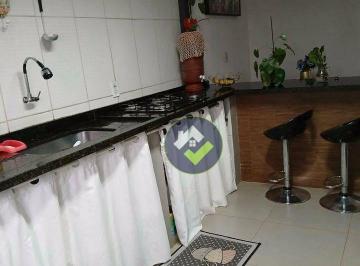 Casa · 180m² · 2 Quartos · 2 Vagas · Casa em Conjunto Habitacional Isaura Pitta Garms, Bauru/SP de 180m² 2 quartos à venda por R$ 200.000