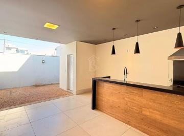 Casa · 3 Quartos · 2 Vagas · Casa em Centro, Marília/SP de 0m² 3 quartos para locação R$ 7.500,00/mes