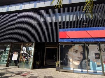 Comercial · 20m² · 1 Vaga · Conjunto em Jardim Botânico, Rio de Janeiro/RJ de 0m² para locação R$ 2.400,00/mes