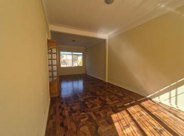 ce7142af-0804-4a69-b126-34d4196e6eac · Confortável casa para locação em Aclimação com 3 quartos, 160m²