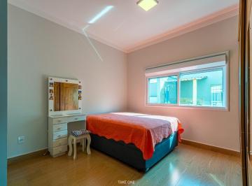 DSC_20260619_152837_000.jpeg · Confortável sobrado para venda em Jardim Park Real com 3 quartos, sendo 3 suítes, 184m² - ritamiglio