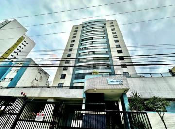 Apartamento · 117m² · 3 Quartos · 2 Vagas · Apartamento Reformado na Armação: Conforto e Estilo