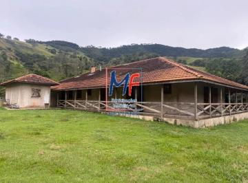 Rural · 600m² · 4 Quartos · Fazenda à venda no bairro de São Bernardo, Wenceslau Braz/MG, com 4 quartos (4 suítes) (600 m² a.c.,