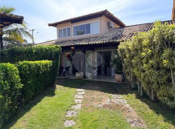 Casa · 220m² · 3 Quartos · 1 Vaga · Condomínio com 3 quartos à venda em Manguinhos - RJ
