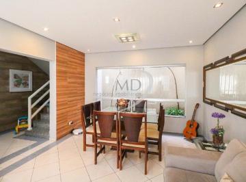 Casa · 250m² · 3 Quartos · 2 Vagas · Sobrado à venda, área 250m², 3 dormitórios, 1 suítes, 2 vagas de garagem, com Jacuzzi,