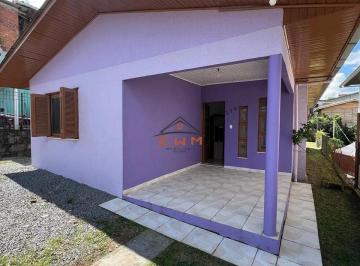 Casa · 84m² · 3 Quartos · 1 Vaga · Casa no Bairro Primeiro de Maio