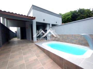 Casa · 70m² · 2 Quartos · 2 Vagas · Casa nova com piscina em Peruíbe