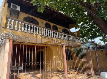 Casa de 4 quartos, Goiânia · Sobrado à venda - OPORTUNIDADE!