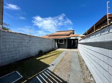 Casa de 2 quartos, Itanhaém · Casa no Jardim das Palmeiras em Itanhaém – Suíte com Sacada, Espaço Gourmet e Apenas 600m do Mar