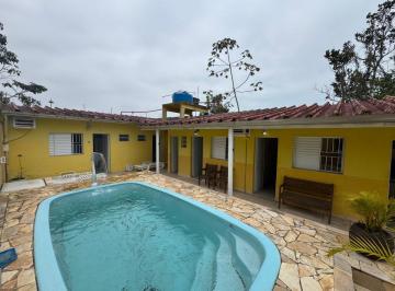 Casa de 4 quartos, Itanhaém · Casa com 4 Dormitórios, Piscina e 2 Suítes no Loty – Entrada e Parcelas