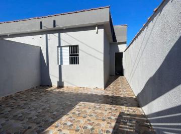 Casa de 1 quarto, Itanhaém · Casa para Venda, Itanhaém , bairro Jardim Guacyra, 1 dormitório, 1 banheiro, 1 vaga