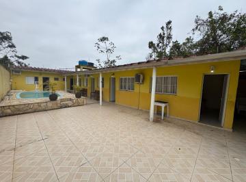 Casa de 4 quartos, Itanhaém · Casa com 4 Dormitórios e Piscina à Venda no Loty – Itanhaém/SP