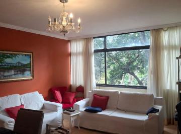 Apartamento de 3 quartos, Brasília · Localização Privilegiada – Apartamento na SQS 214, vazado, de canto, 3 quartos (1 suíte)