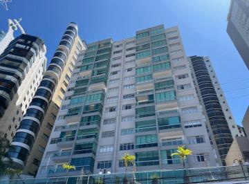 Apartamento de 2 quartos, Balneário Camboriú · Apartamento na Avenida Atlântica