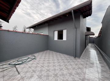 Casa de 2 quartos, Itanhaém · Casa com Espaço para Piscina no Jardim Corumbá – Aceita Financiamento Bancário