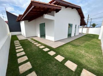 Casa de 3 quartos, Itanhaém · Casa de Alto Padrão com 3 Dormitórios, Área Gourmet a Apenas 300 Metros da Praia em Itanhaém