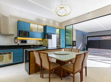 Casa de 2 quartos, Brasília · Casa Reformada com Suíte e Closet | QE 50 – Guará II | 134m² | Piscina Aquecida e Espaço Gourmet