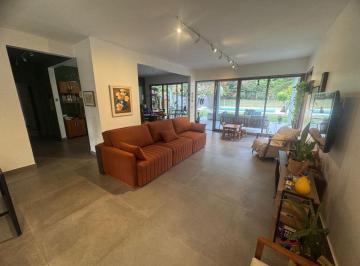 Casa de 3 quartos, Brasília · LAGO SUL-3 QUARTOS SENDO 2 SUÍTES- PISCINA-GARAGEM-ACC FINANCIAMENTO E FGTS