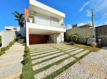 Casa · 318m² · 4 Quartos · 4 Vagas · Casa à Venda ou Locação no Swiss Park, Campinas
