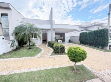 Casa · 272m² · 4 Quartos · 2 Vagas · Sobrado à venda em Campinas, Swiss Park, com 4 quartos, com 272 m²