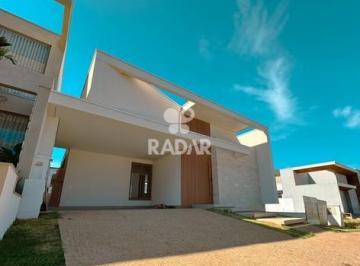 Casa · 211m² · 4 Quartos · 4 Vagas · Casa à venda em Paulínia, Parque Brasil 500, com 4 suítes, com 211.78 m², Condomínio Club Santorini