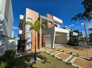 Casa · 243m² · 3 Quartos · 4 Vagas · Casa à venda em Campinas, Swiss Park, com 3 suítes, com 237 m²