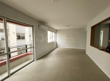 01 · Apartamento de 117 m² com 3 quartos sendo 1 suíte no Centro