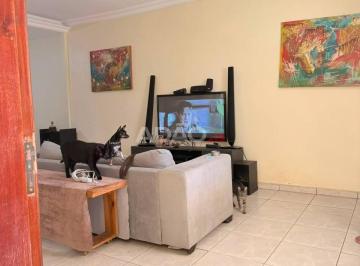 imagem-1 · EXCELENTE CASA 3 QUARTOS A 5 MINUTOS A PÉ DO BURITI SHOPPING Casa de Rua com 3 Quarto(s) por R$ 7400