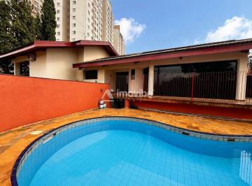 Casa · 111m² · 4 Quartos · 7 Vagas · Casa Espetacular com Piscina, Suíte com Closet e Garagem para 7 Carros no - Vila Santa Catarina - Am