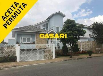 Casa · 591m² · 5 Quartos · 6 Vagas · Sobrado com 5 Dormitórios, Piscina Aquecida e Segurança 24h – Excelente Localização
