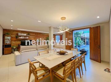Casa · 280m² · 4 Quartos · 2 Vagas · Casa de 04 quartos à venda no Planalto!