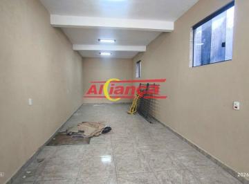 Comercial · 70m² · 1 Vaga · SALÃO COMERCIAL com 70m² para locação no Jardim Adriana, Guarulhos - SP, R$ 2.300,00