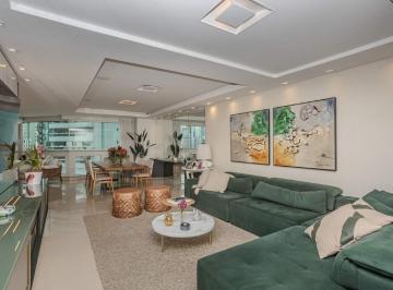 Apartamento · 145m² · 3 Quartos · 3 Vagas · Apartamento à venda no Centro em Balneário Camboriú.