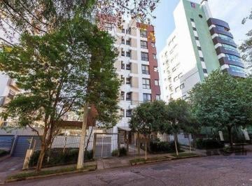 Apartamento · 75m² · 2 Quartos · 2 Vagas · Apartamento de dois quartos, suíte e duas vagas de garagem no bairro Petrópolis em Porto Alegre.