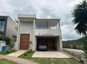 eecf6f48e6562c1a421df2ce9be67e485e0ac370 · Casa de Alto Padrão à Venda no Condomínio Ithayê - 5 Suítes, Espaço Gourmet e Piscina