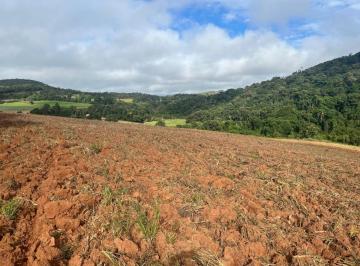 Terreno , Ibiúna · Terreno 1.000m² em Ibiúna com Excelente Localização