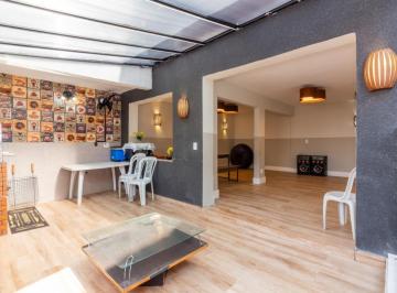 dbb5680e-d14c-4535-b03e-8bed48cc45e7 · Confortável sobrado para venda em Vila Anglo Brasileira com 4 quartos, 184m²