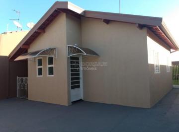 Casa · 72m² · 2 Quartos · 4 Vagas · Casa para alugar em Jardim Das Flores de 72.00m² com 2 Quartos e 4 Garagens