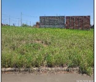 Terreno · 300m² · Terreno para venda em Loteamento Residencial Ypê de 300.00m²