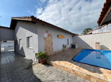 Casa de 3 quartos, Peruíbe · Casa na praia com 3 quartos e piscina em Peruíbe - R$ 490.000,00.