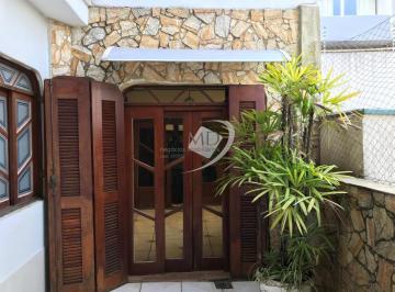 Apartamento · 188m² · 3 Quartos · 4 Vagas · Apartamento amplo no bairro Campestre