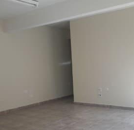 Comercial · 240m² · 1 Vaga · Sala comercial na Avenida Francisco Vieira Bueno, 129 - Conjuntos 1, 2, 3 e 4 • 240 m²