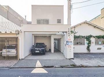Comercial · 200m² · 1 Vaga · Casa comercial na Rua Guararapes, N. 1462 • 200 m²